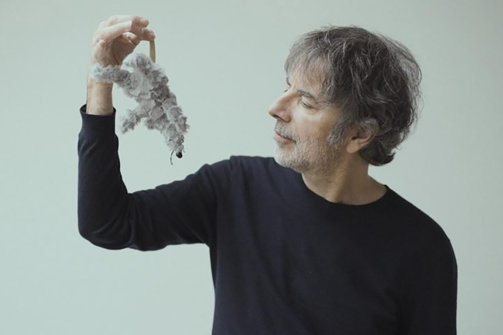 Thomas Fersen, neuf ans plus tard: ses classiques et aussi du théâtre derrière « Le choix de la reine »